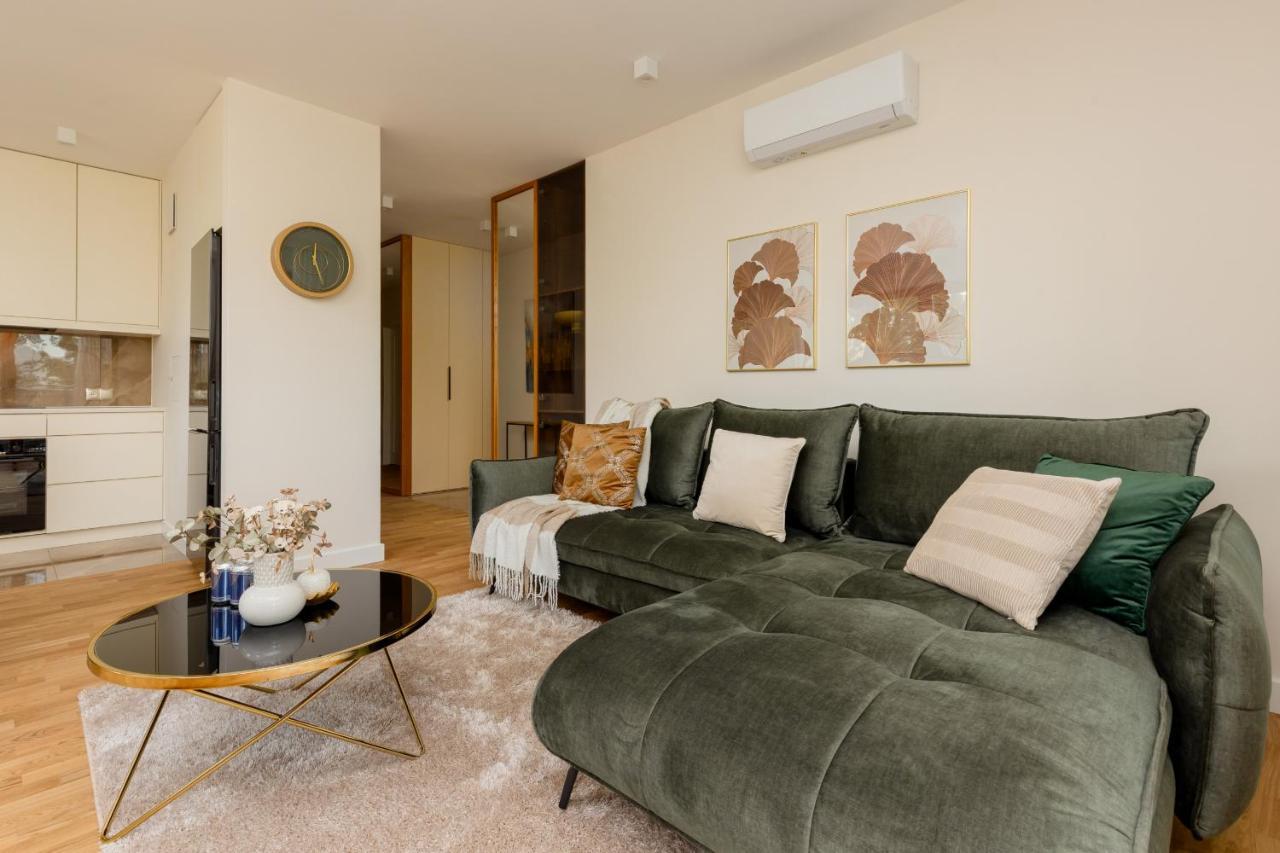 Deluxe Apartment Wronia 45 With Ac, Parking & Balcony By Renters Prestige Warszawa Eksteriør bilde