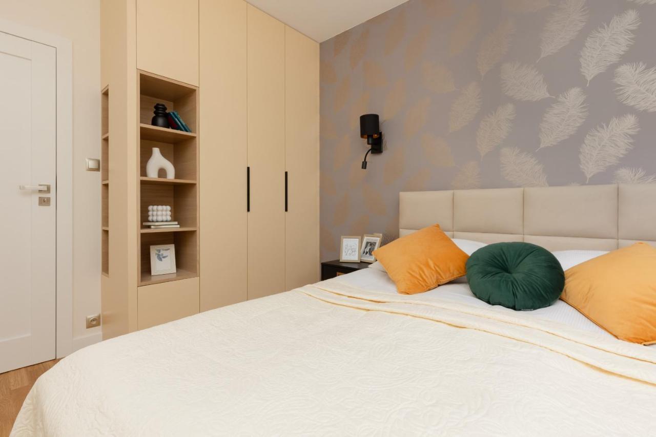 Deluxe Apartment Wronia 45 With Ac, Parking & Balcony By Renters Prestige Warszawa Eksteriør bilde